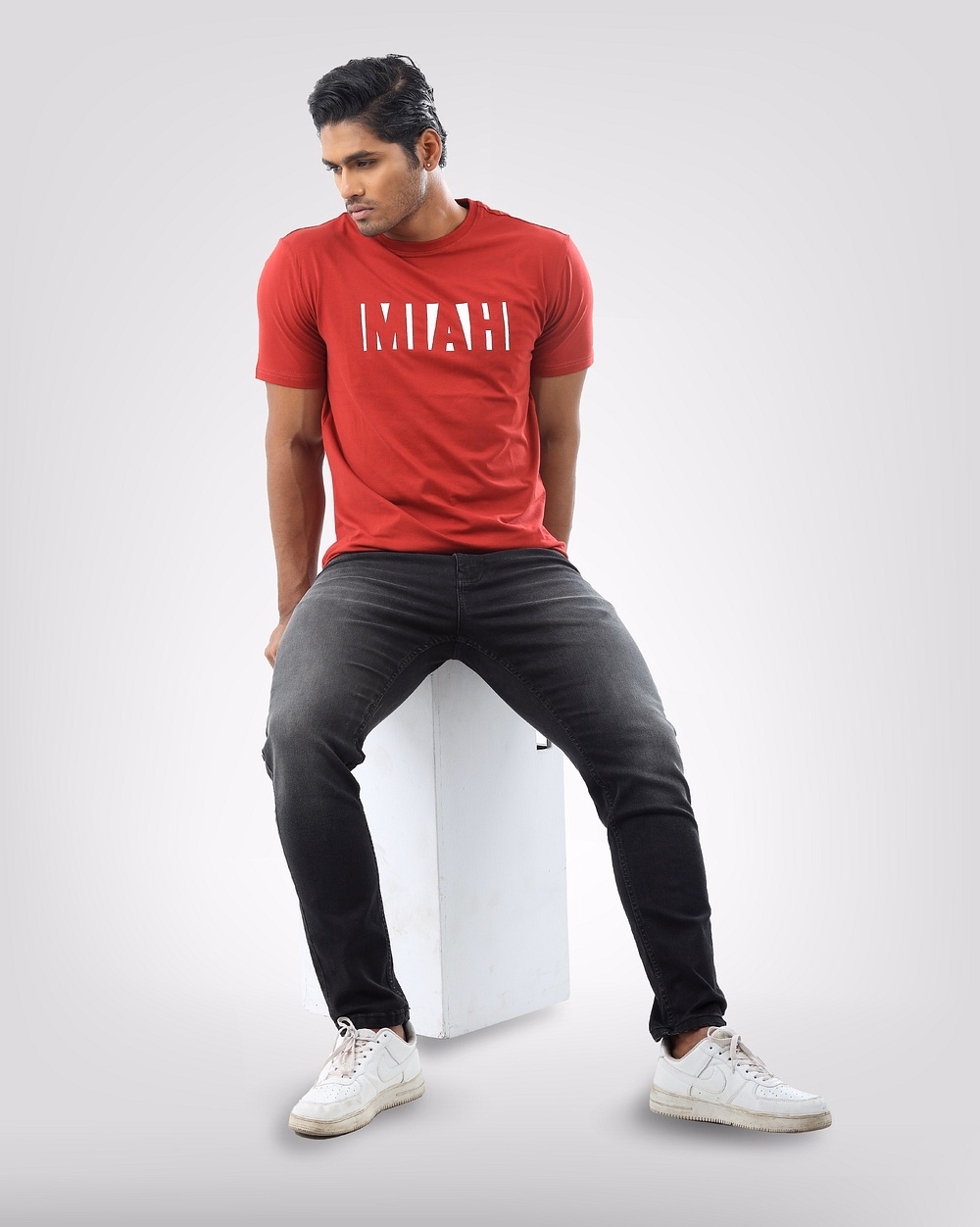 Tapered Fit Black Jeans - 2