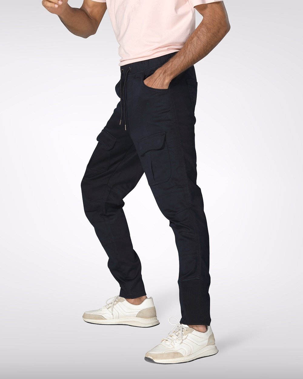 Men’s Relaxed Fit Black Cargo Joggers  - 5